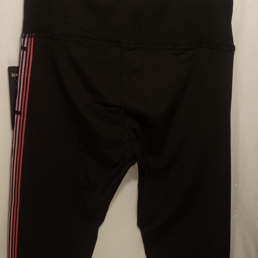 bebe SPORT CAPRI PANTS - Picture 5 of 7